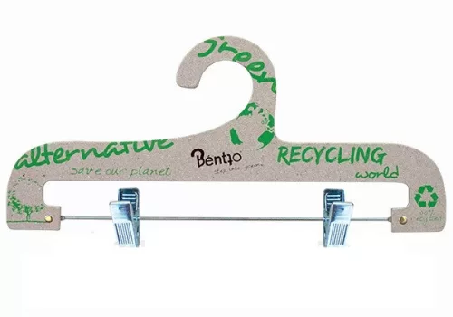 Umeraș ECO cu clemă pentru pantaloni
